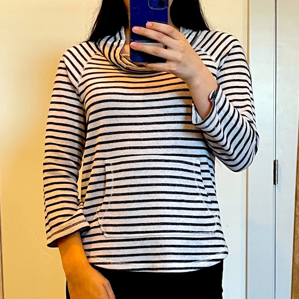 Striped French Laundry Sweater Size Small